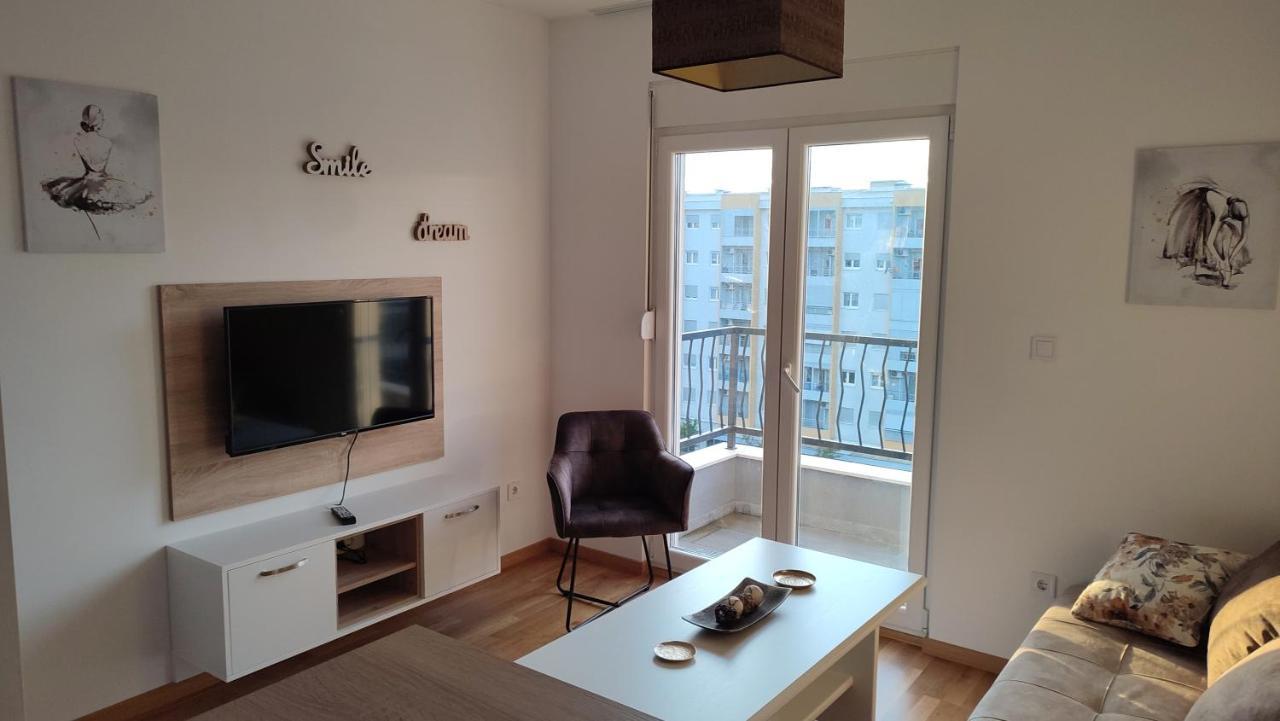 Apartmani Stari Aerodrom Podgorica Bagian luar foto