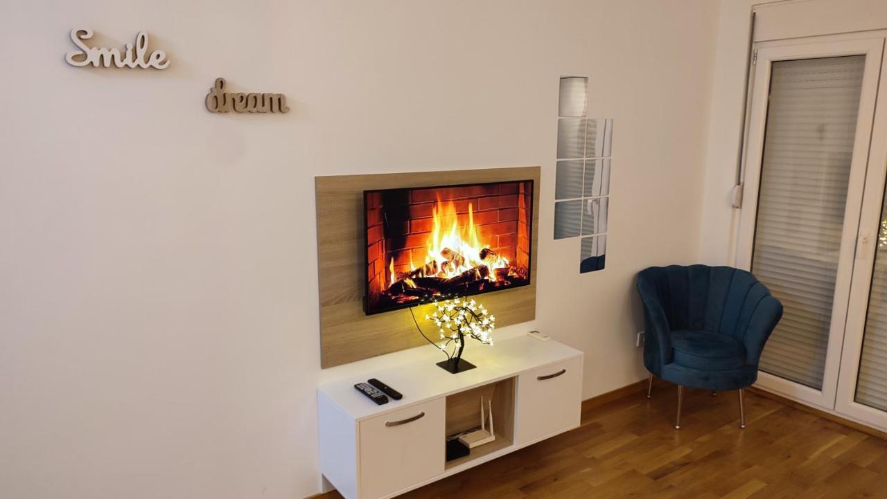 Apartmani Stari Aerodrom Podgorica Bagian luar foto